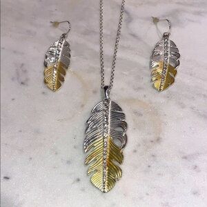 Avon feather rhinestone set